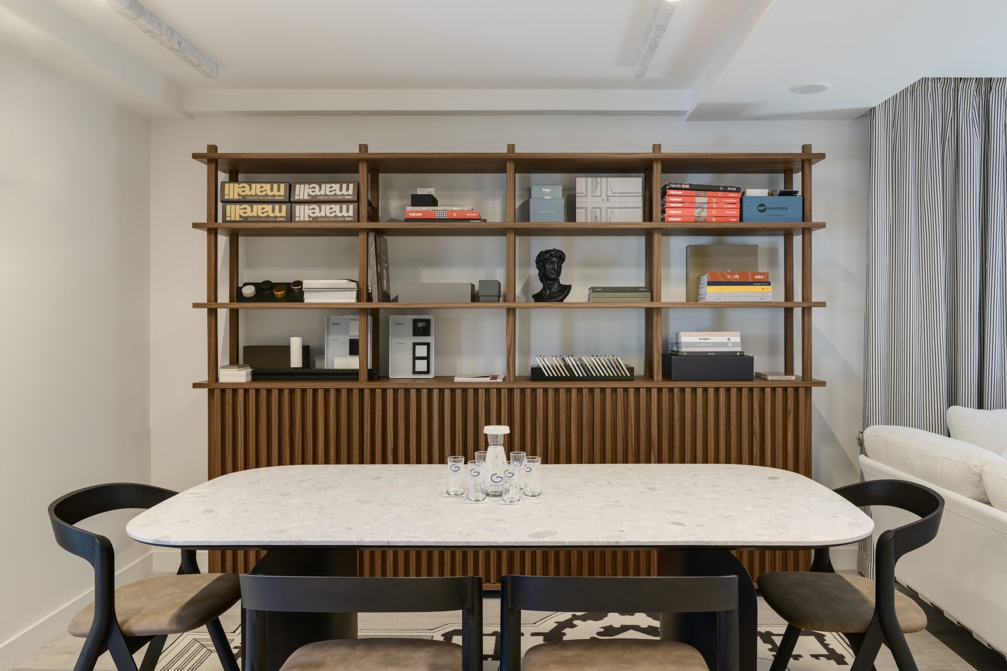 CO.DE complectation & design showroom