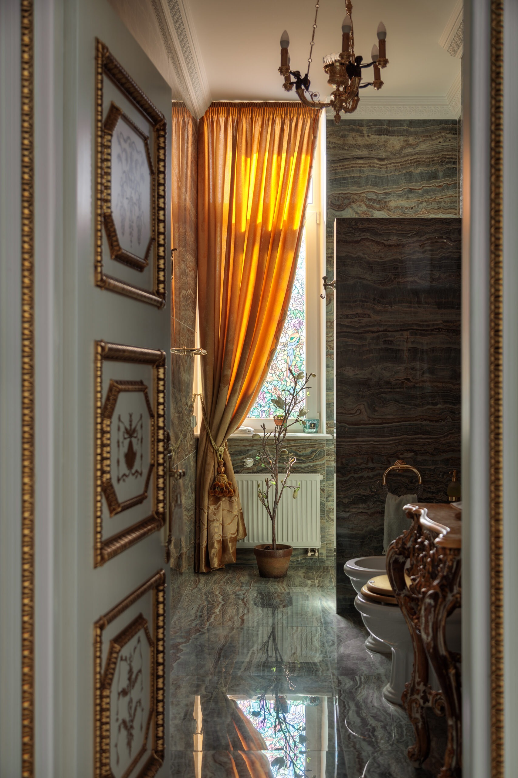 Residential House Classic Style corridor