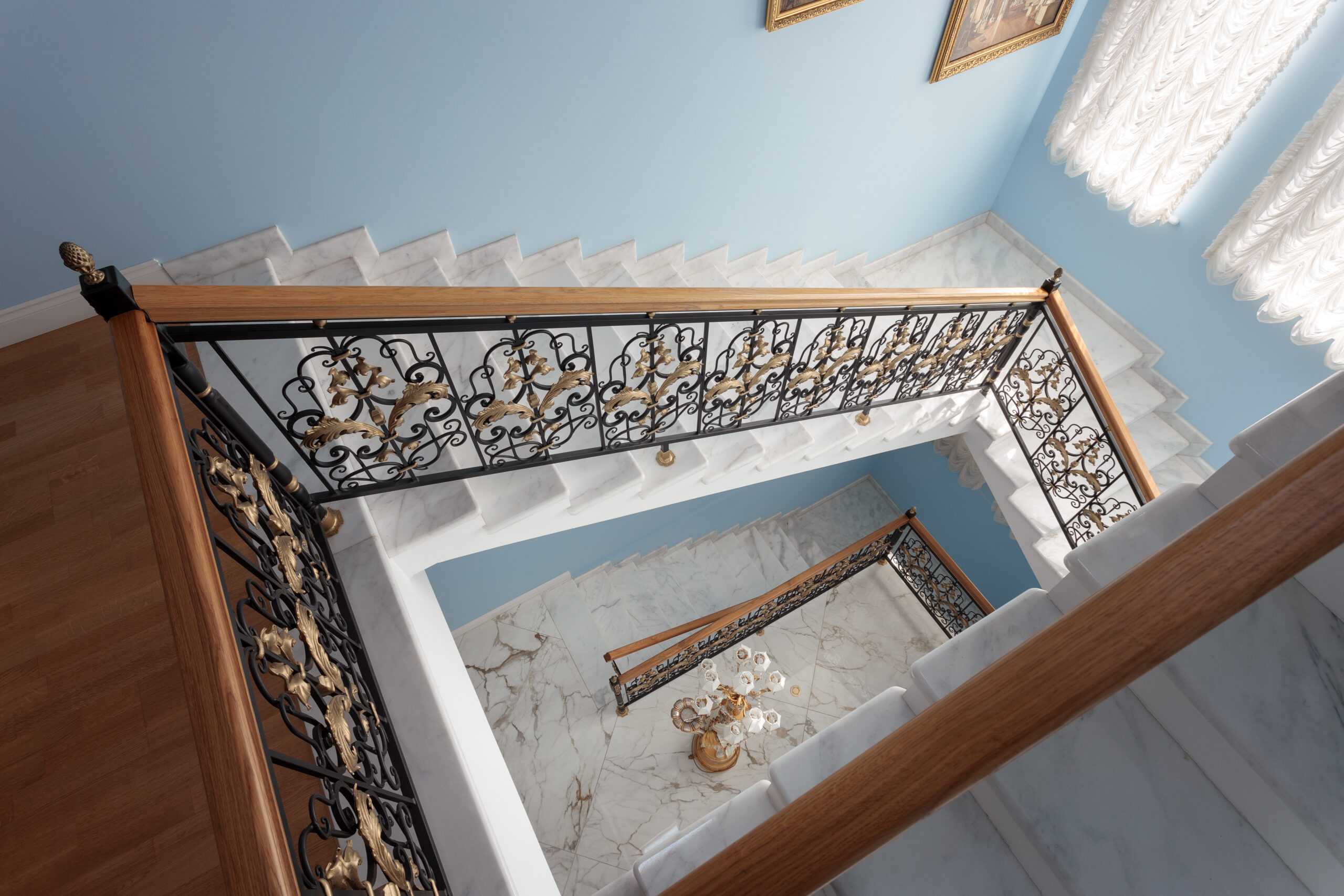 Residential House Classic Style staircase