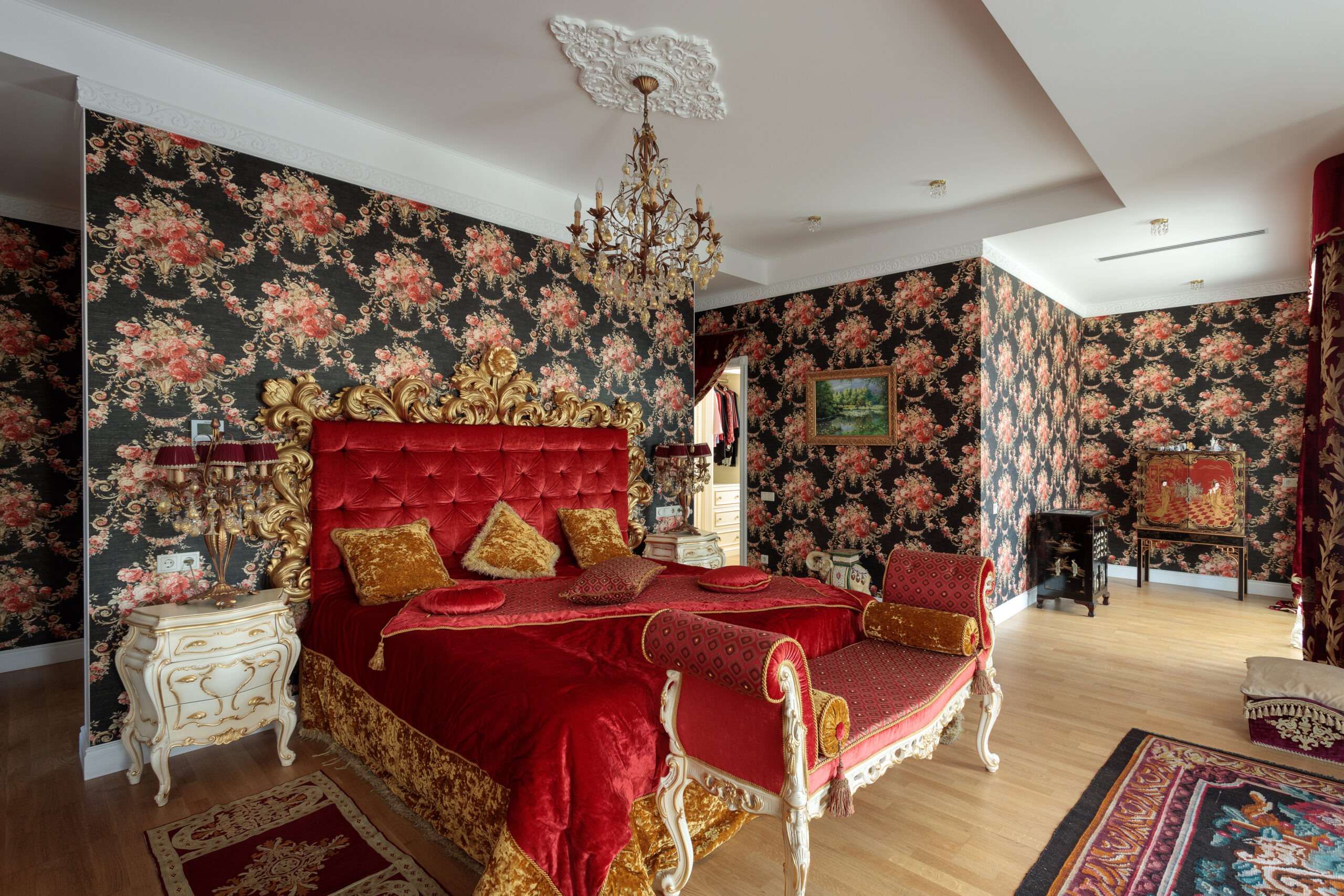 Residential House Classic Style bedroom