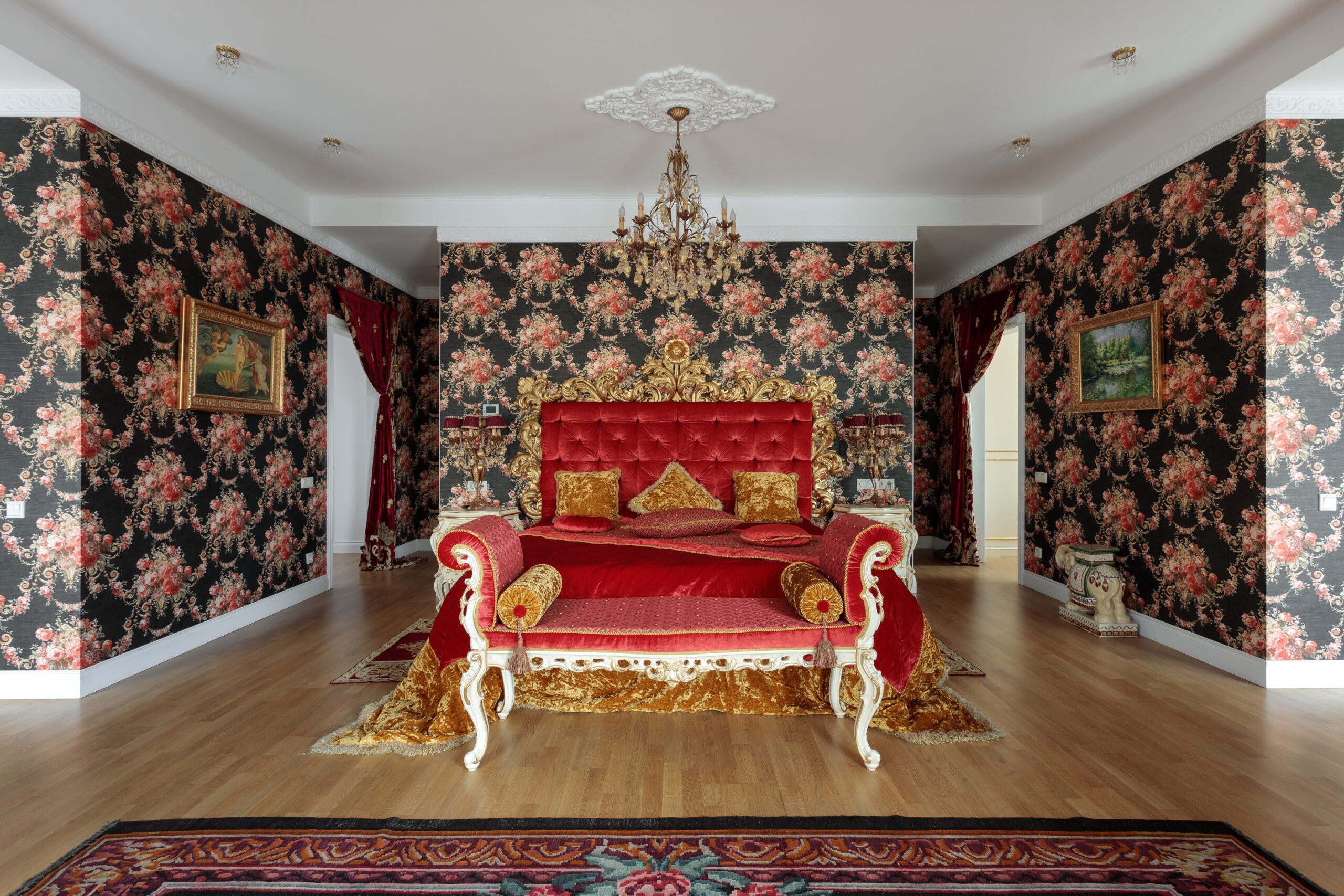 Residential House Classic Style bedroom